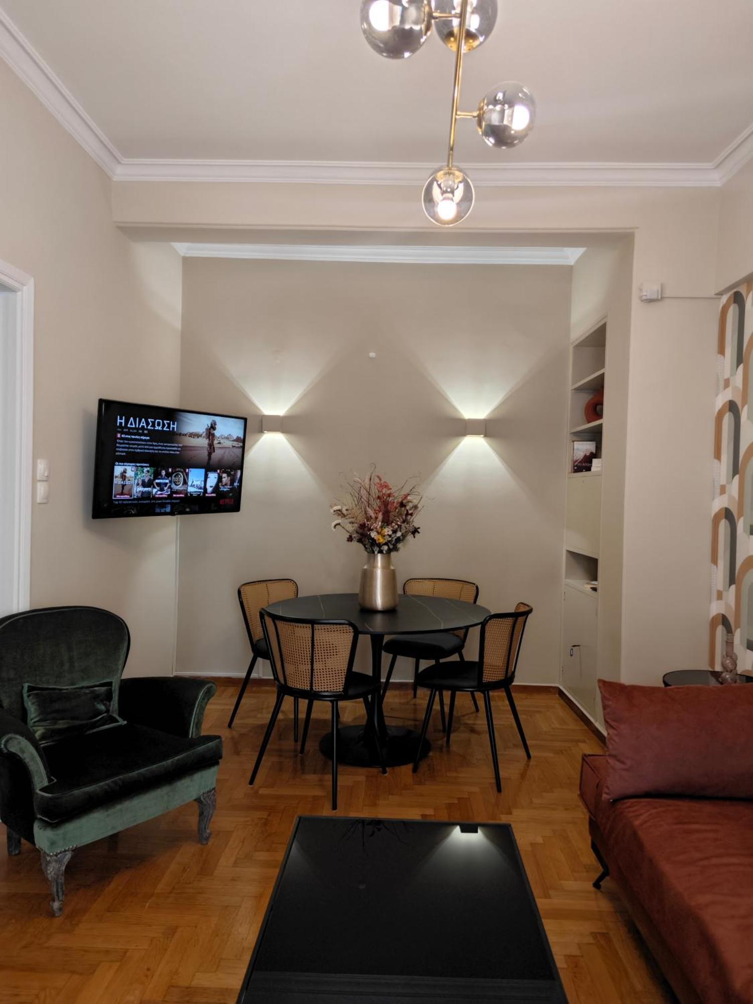 Caravin Wanderhome Acropolis, 1 Min From Acropolis Museum Atenas Exterior foto